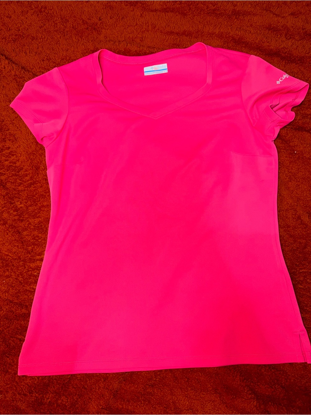 Columbia Women’s Bright Pink Short Sleeve V-Neck Tee